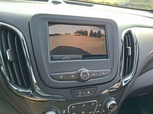 Used 2023 Chevrolet Equinox RS image 18