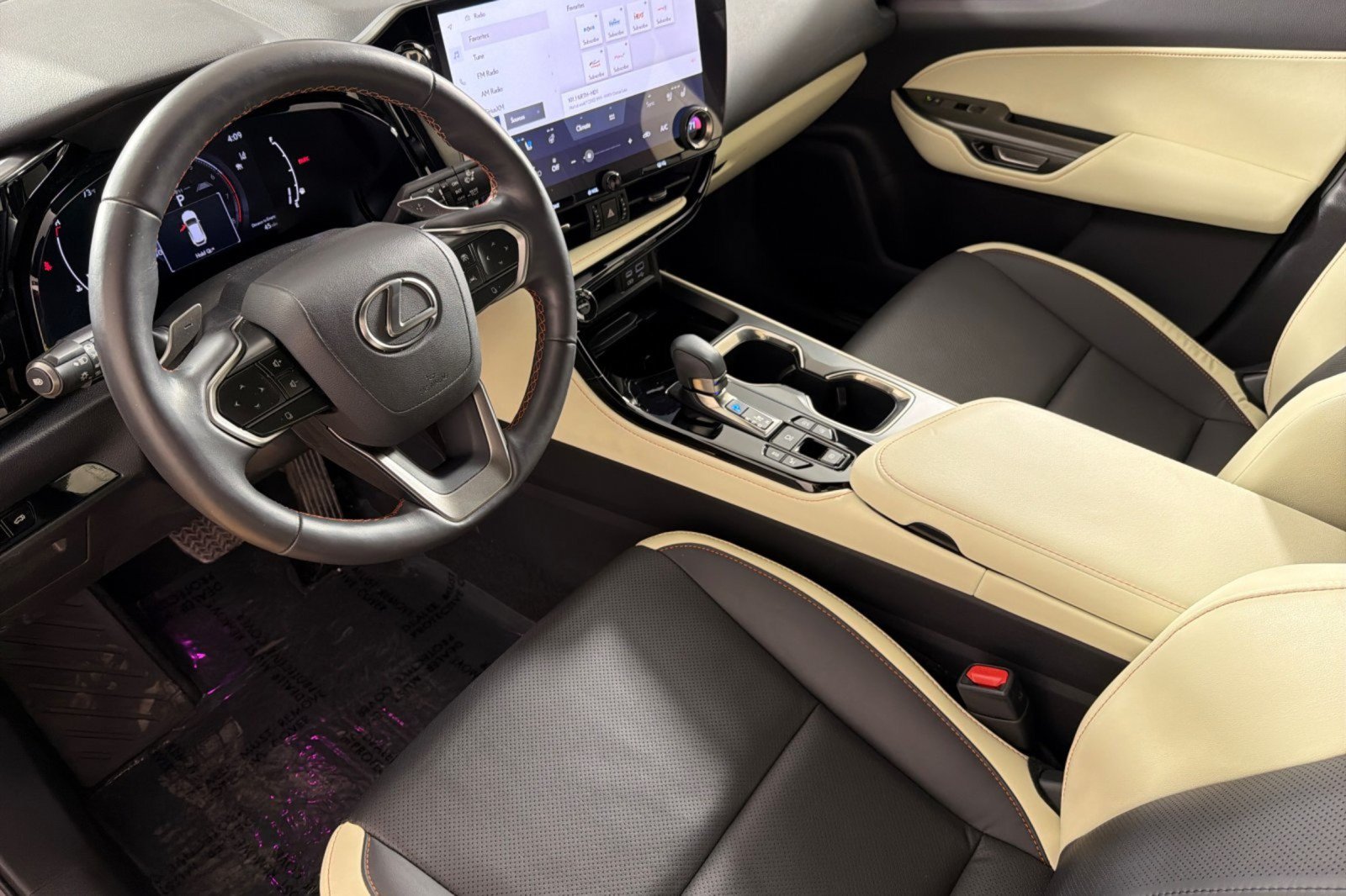 Used 2024 Lexus NX 350 AWD w/ Vision Package image 9