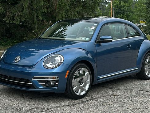 Used 2019 Volkswagen Beetle 2.0T SE FWD image 2