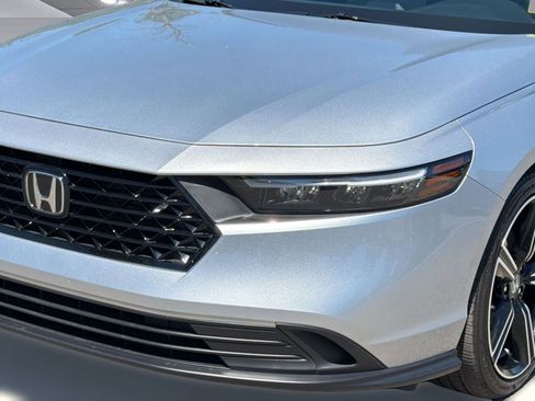 Used 2025 Honda Accord Sport image 11