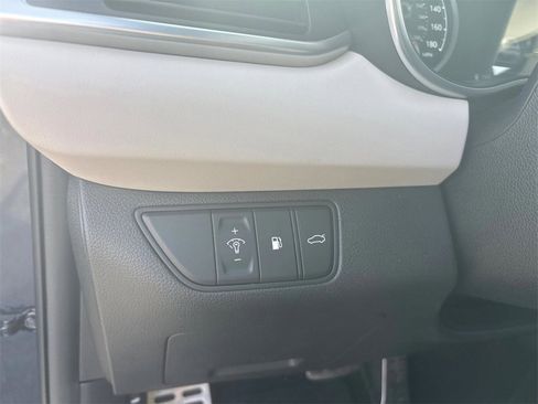 Used 2022 Genesis G70 3.3T w/ Sport Prestige Package image 16