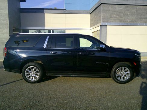 Used 2021 Chevrolet Suburban Premier w/ Premium Package AWD/4WD image 76