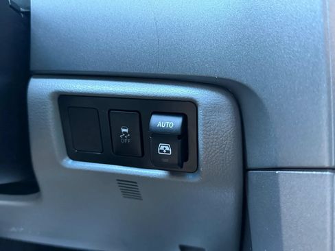Used 2017 Toyota Sequoia Platinum AWD/4WD image 24