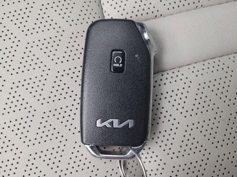 Used 2023 Kia Sorento S w/ Panoramic Sunroof Package FWD image 32