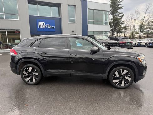 Used 2024 Volkswagen Atlas Cross Sport SE image 8
