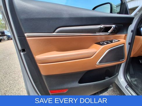 Used 2024 Kia Telluride SX Prestige X-Pro AWD/4WD image 11