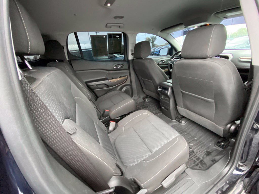 Used 2022 GMC Acadia SLE w/ Driver Convenience Package FWD image 27