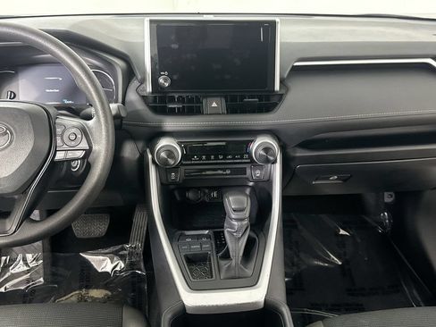Used 2025 Toyota RAV4 LE FWD image 18