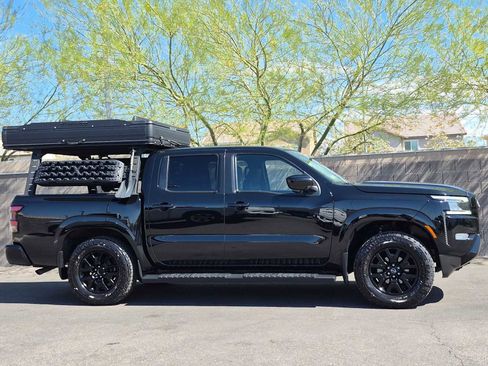 Used 2023 Nissan Frontier SV w/ Midnight Edition Package AWD/4WD image 10