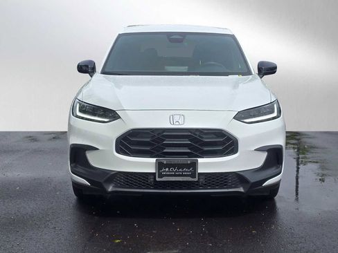 Used 2023 Honda HR-V Sport image 8