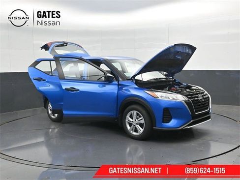 New 2025 Nissan Kicks Play S image 50