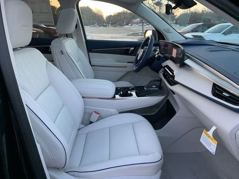 New 2026 Buick Enclave Avenir w/ Super Cruise Package AWD/4WD image 30