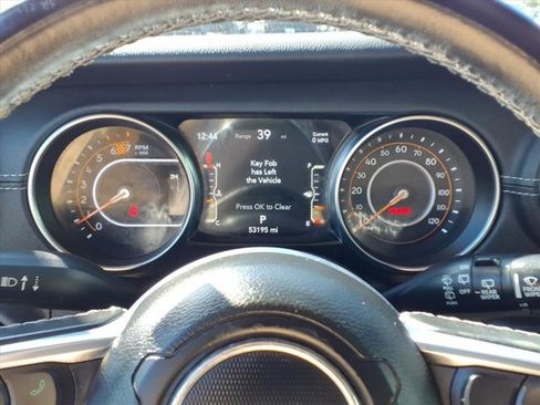 Used 2022 Jeep Wrangler Unlimited Sahara w/ Safety Group image 19