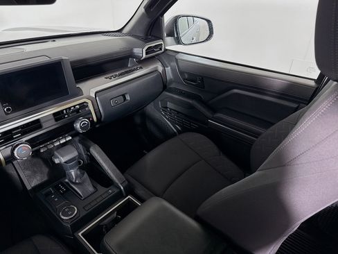 Certified 2025 Toyota Tacoma SR5 RWD image 22