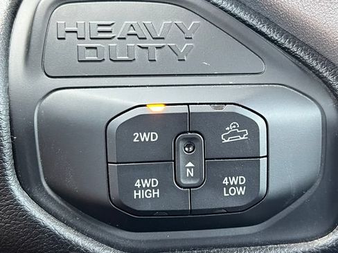 Used 2025 RAM 2500 Big Horn AWD/4WD image 27