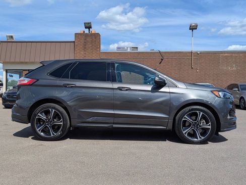 Used 2019 Ford Edge ST AWD/4WD image 3