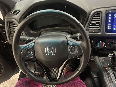 Used 2020 Honda HR-V Sport image 18