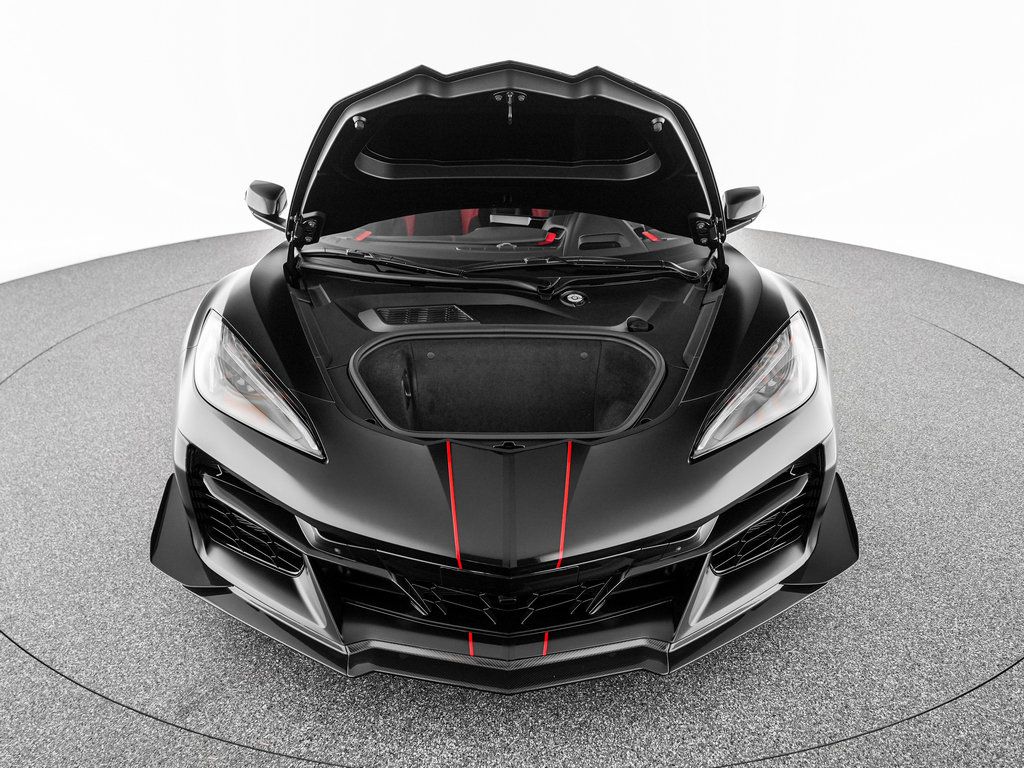 Used 2024 Chevrolet Corvette Z06 w/ Z07 Performance Package RWD image 36