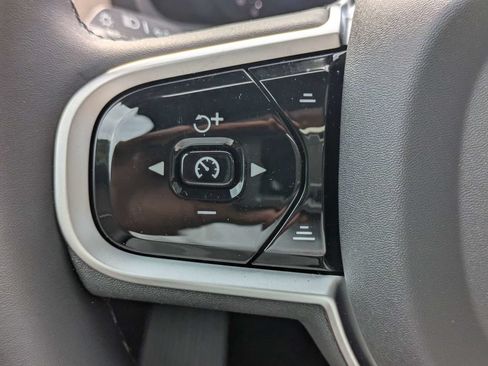 New 2026 Volvo XC90 B5 Plus w/ Protection Package Premier AWD/4WD image 27