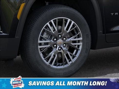 New 2026 Chevrolet Traverse LT w/ Driver Confidence Package AWD/4WD image 9