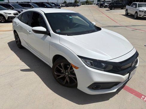 Used 2020 Honda Civic Sport image 2