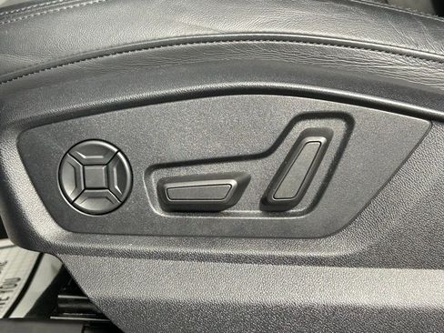 Used 2023 Audi Q7 2.0T Premium w/ Convenience Package image 35