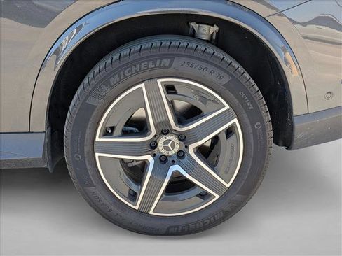 Certified 2025 Mercedes-Benz GLC 300 GLC 300 image 17