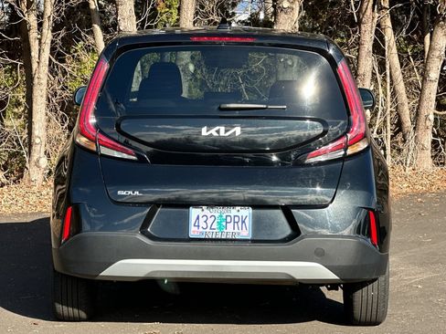 Certified 2024 Kia Soul LX image 5