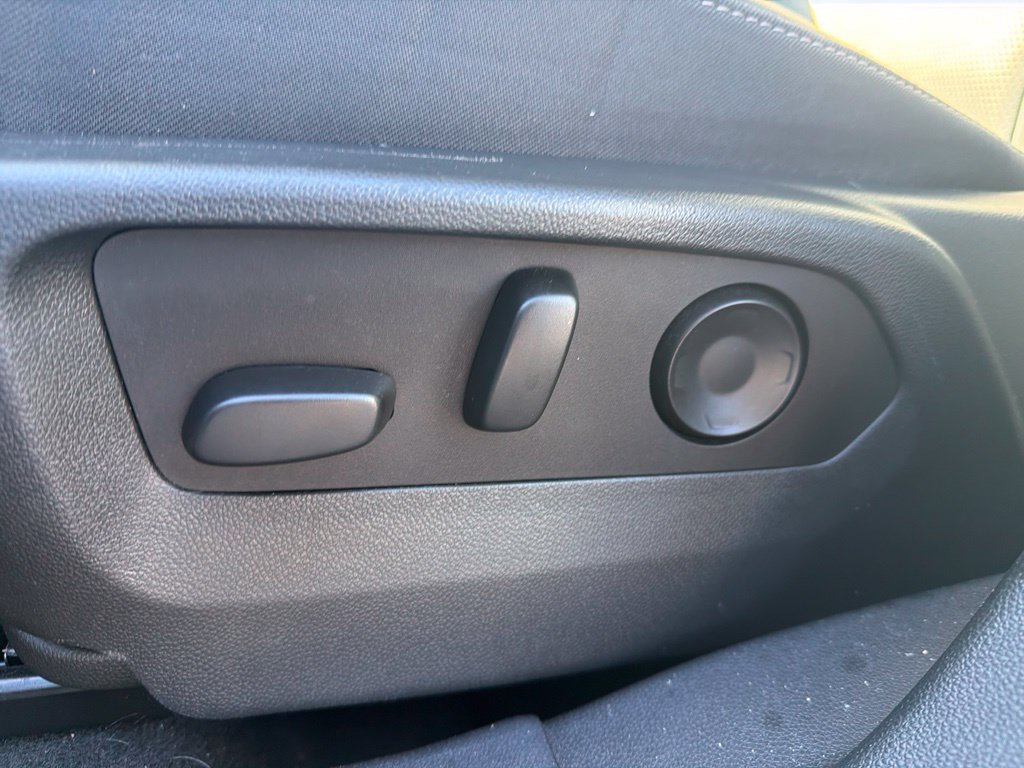 Used 2024 Buick Envision Preferred AWD/4WD image 16