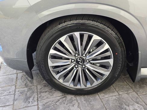 New 2026 INFINITI QX80 Luxe w/ Cargo Package image 9