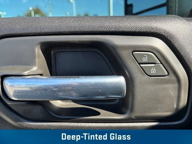 Used 2022 Chevrolet Silverado 2500 W/T w/ WT Convenience Package AWD/4WD image 16