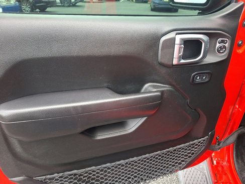 Certified 2020 Jeep Gladiator Sport w/ Quick Order Package 24S image 22