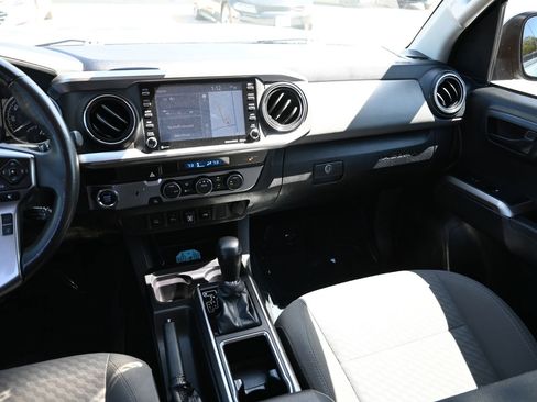 Used 2023 Toyota Tacoma SR5 RWD image 17