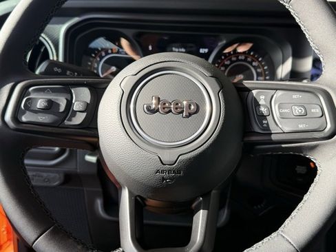 New 2025 Jeep Gladiator Mojave w/ Convenience Group image 24