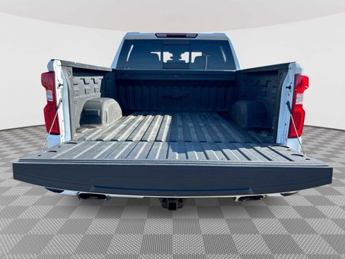 Certified 2023 Chevrolet Silverado 1500 RST w/ Redline Edition image 25