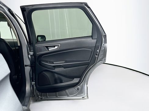 Used 2024 Ford Edge SEL image 28
