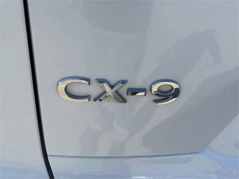 Used 2021 MAZDA CX-9 Touring w/ Touring Premium Package image 5