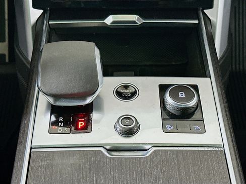 Used 2023 Land Rover Range Rover SE AWD/4WD image 14