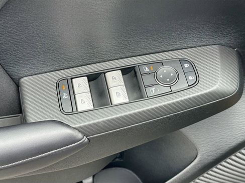 New 2026 Mitsubishi Outlander ES image 18