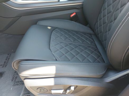 New 2026 Audi SQ8 Premium Plus AWD/4WD image 32
