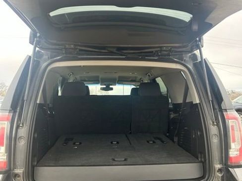 Used 2018 GMC Yukon SLE image 6