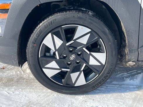 Used 2025 Hyundai Kona SEL image 29