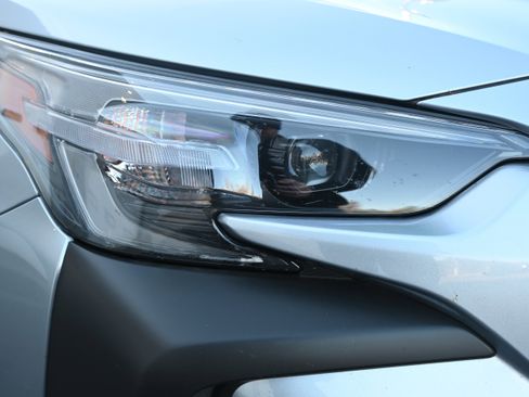 Certified 2025 Subaru Outback w/ Popular Package #1A image 11