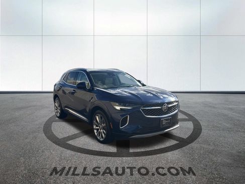 Used 2022 Buick Envision Avenir w/ Safety Package AWD/4WD image 3