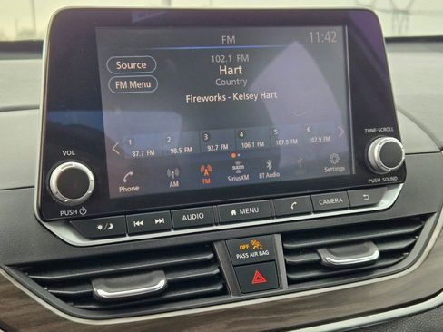 Used 2023 Nissan Altima 2.5 SV image 22