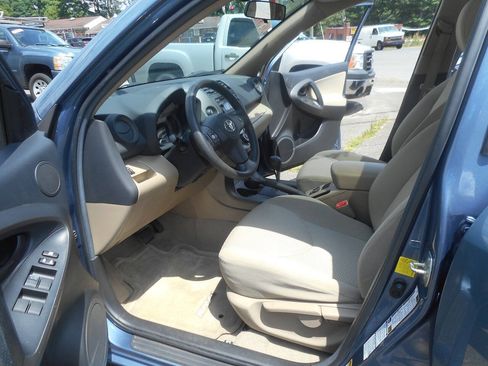 Used 2012 Toyota RAV4 4WD w/ Upgrade Value Pkg image 15