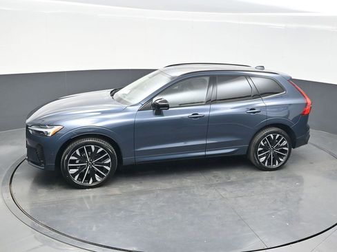 New 2026 Volvo XC60 B5 Ultra w/ Climate Package AWD/4WD image 29