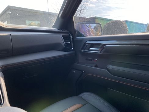 Used 2024 GMC Sierra 1500 AT4 w/ AT4 Premium Package image 19