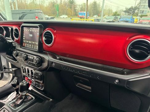 Used 2022 Jeep Wrangler Rubicon image 13