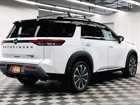 New 2026 Nissan Pathfinder Platinum image 17